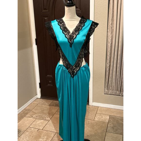 Featherbed Other - Vintage 80s 90s Black & Turquoise Sexy Nightie